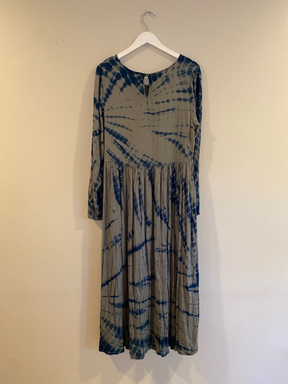 Dolan Left Coast Anthropologie Tie Dye Maxi Dress M Gray Blue Boho Long Sleeve - Picture 14 of 14